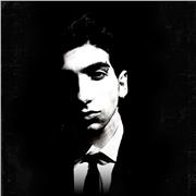 Sono un batterista, mi propongo come Insegnante di batteria a domicilio, ho studiato teoria musicale dall'adolescenza